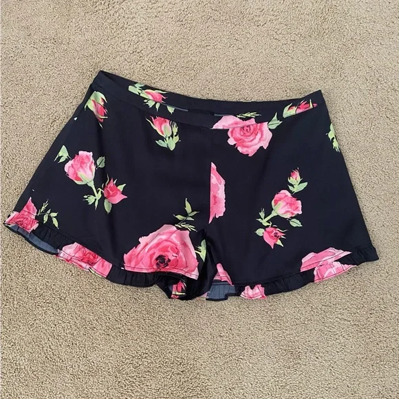 Floral Satin Ruffle Short - Picture 3 of 10